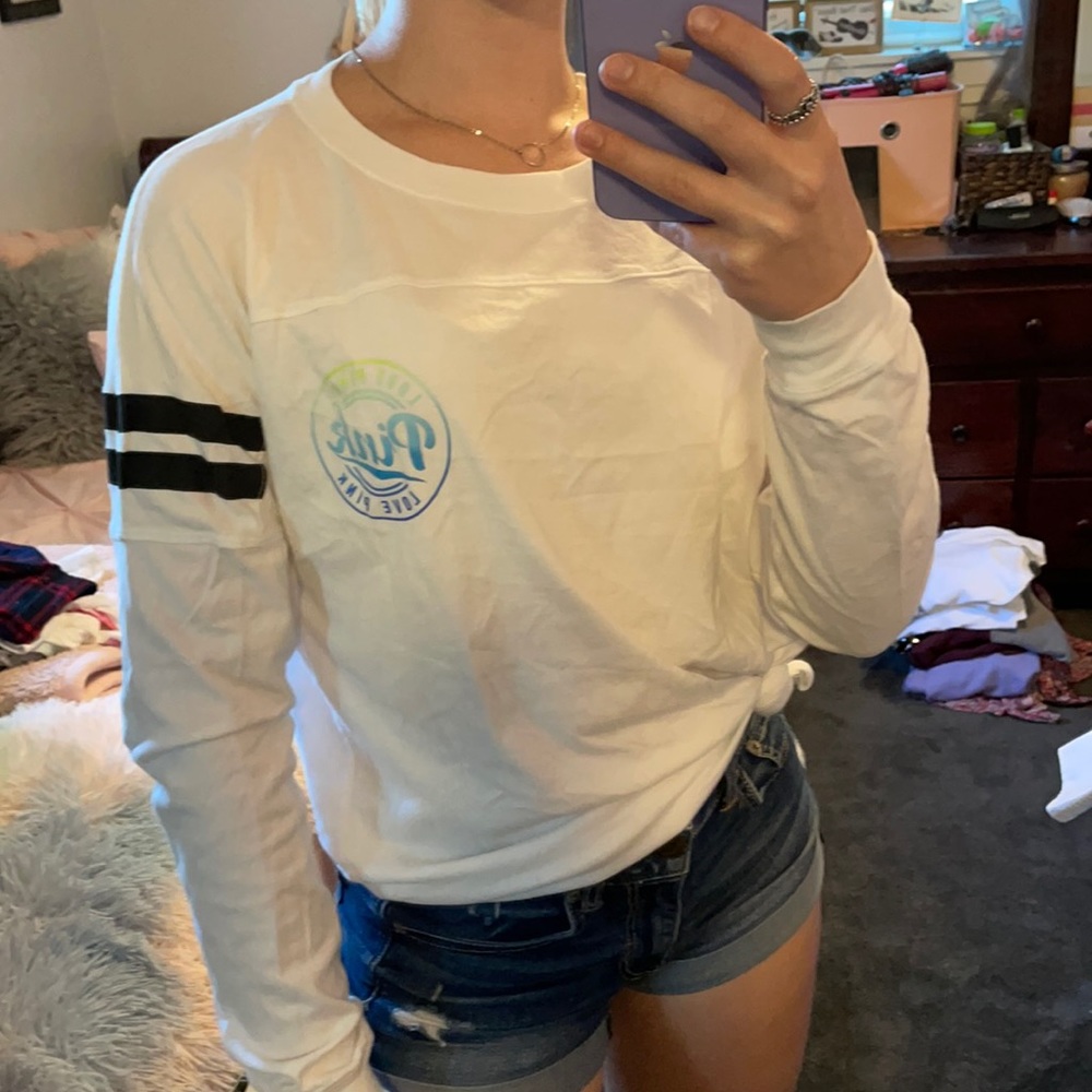PINK Victoria’s Secret White Long Sleeve Tee